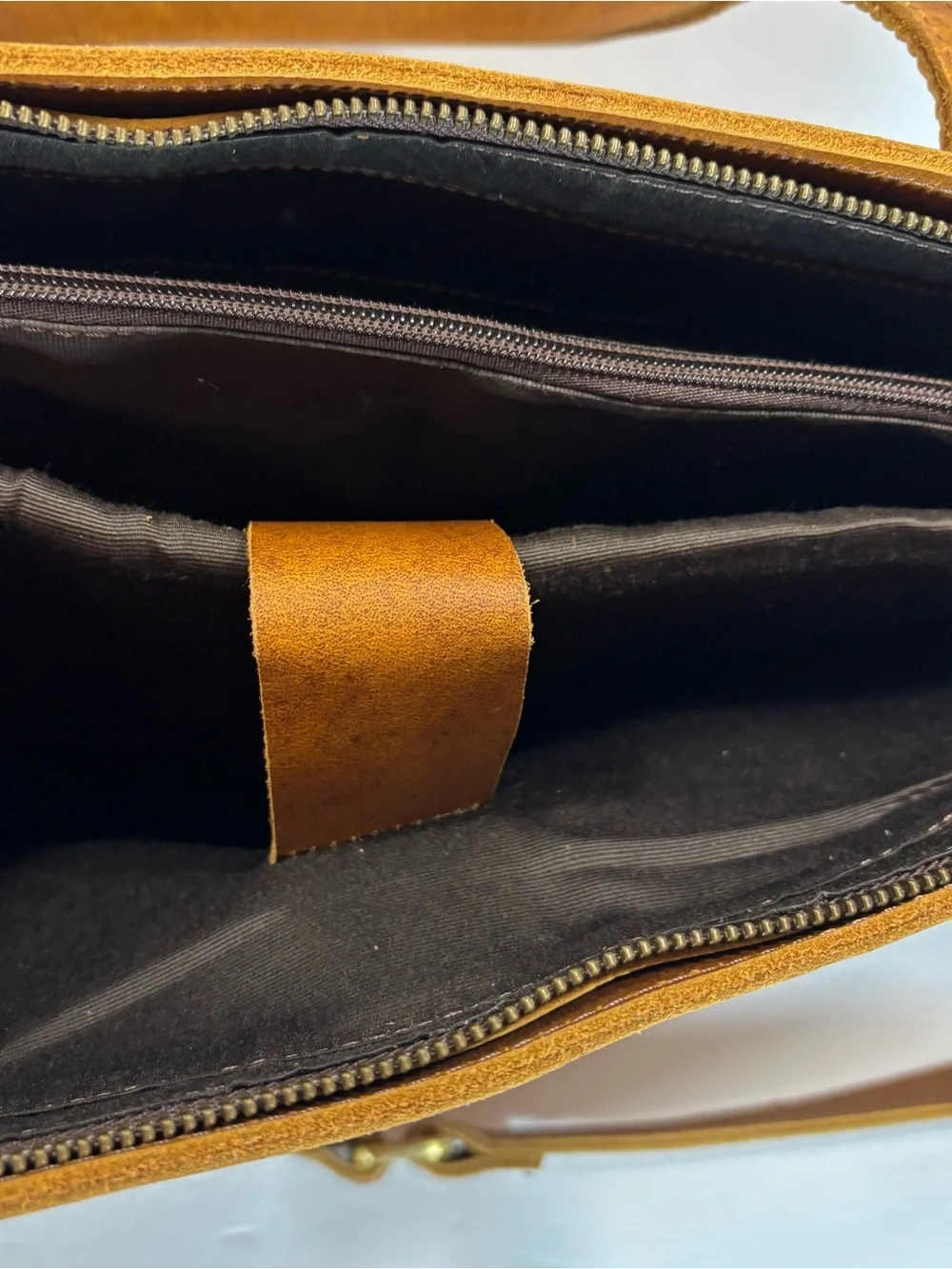 Montana Hudson tan leather